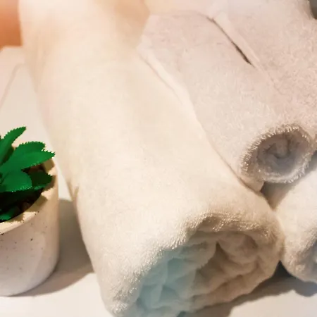 Panoramic Sea View -11th Floor *