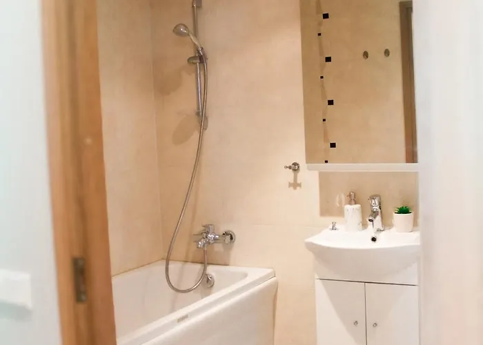 Panoramic Sea View -11th Floor *